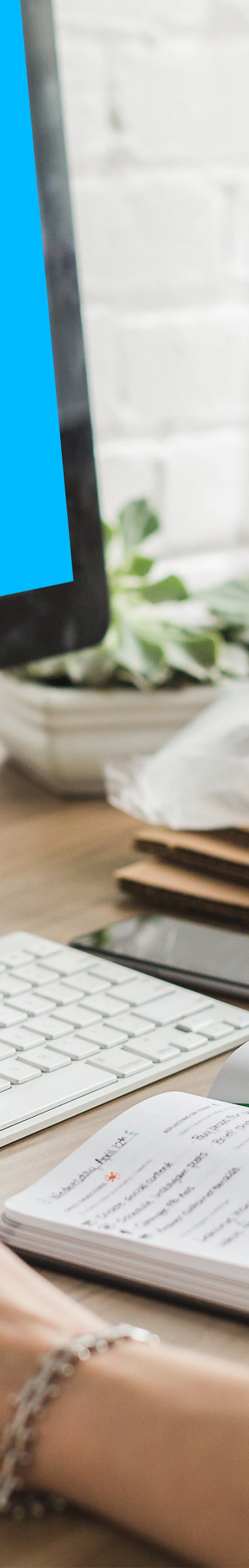 Download Free iMac on the wooden desk Mockup generator | Smartmockups